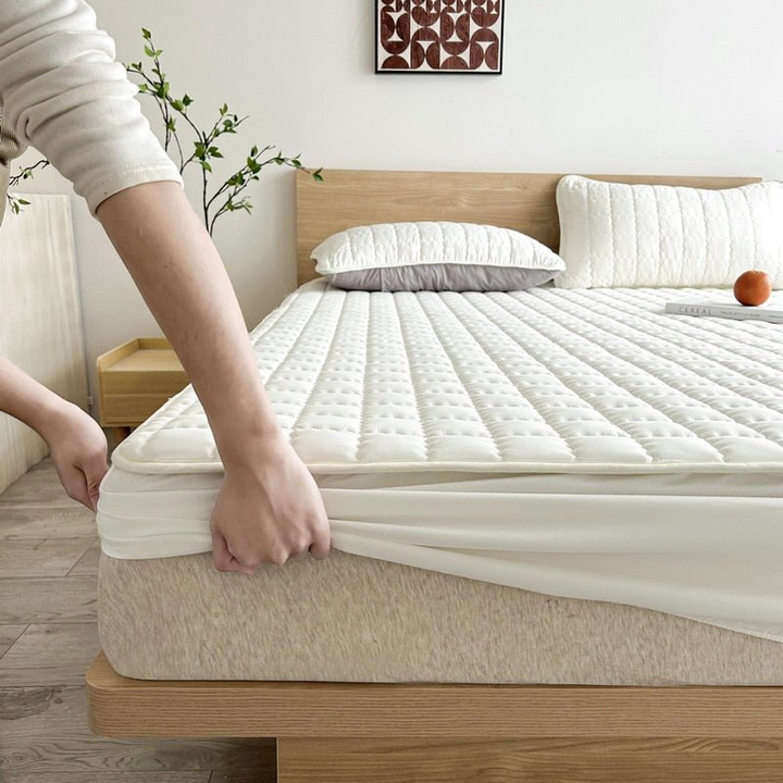 Hygienic Mattress Cover | Cleaner, cooler, more comfortable sleep | Stornfield