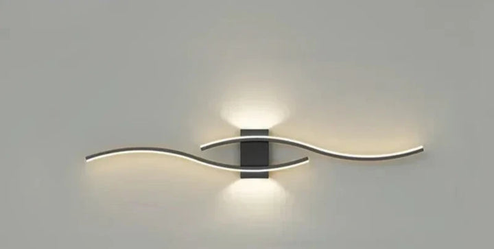 Modern LED Wall Light – Wave-shaped Design, Minimalist Style | Stornfield