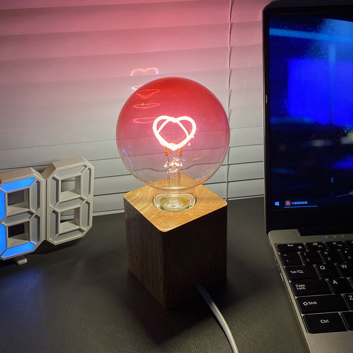 Pink LED light bulb with heart pattern – gradient | Stornfield