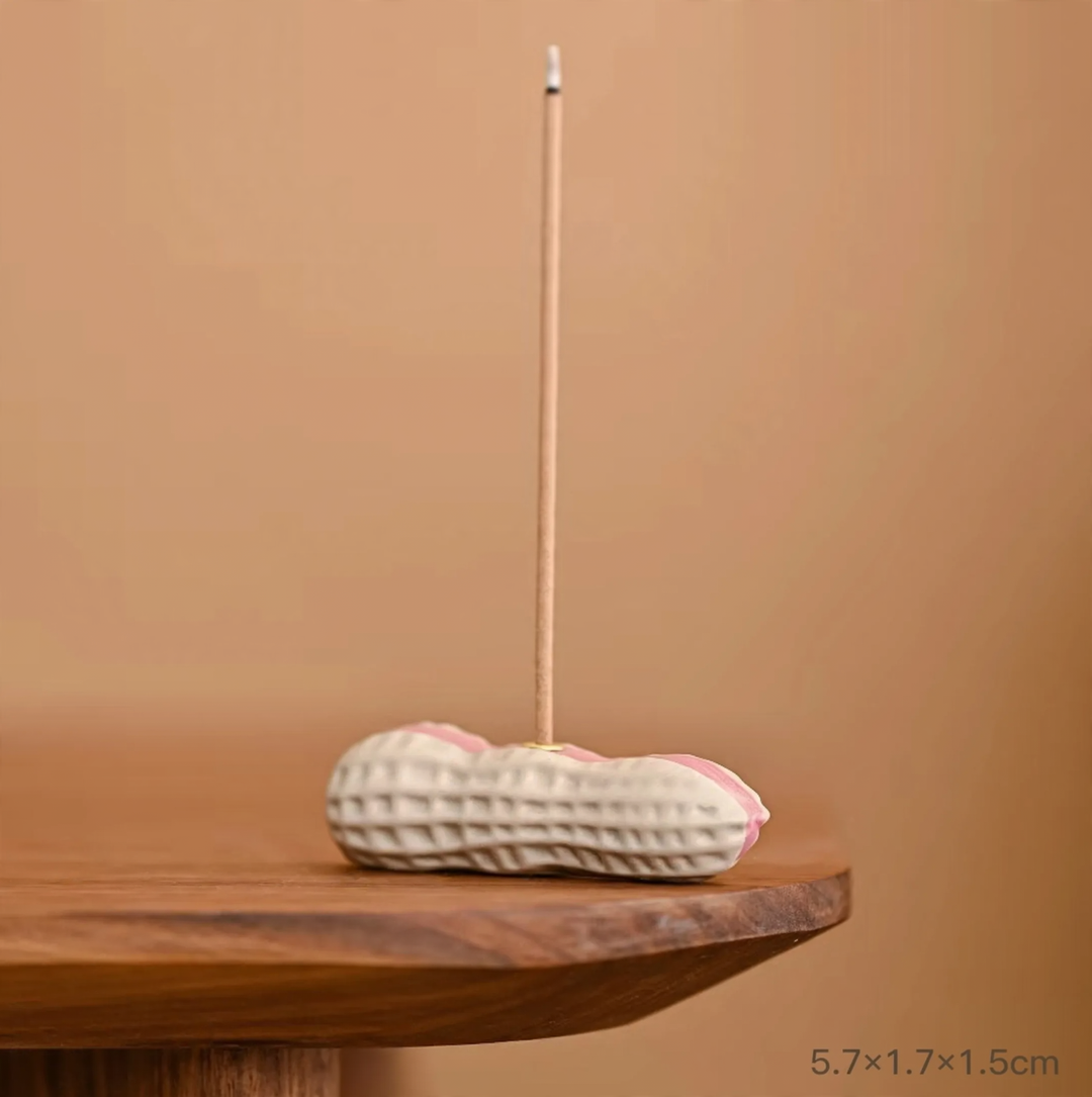 Peanut-shaped incense holder, resin, modern