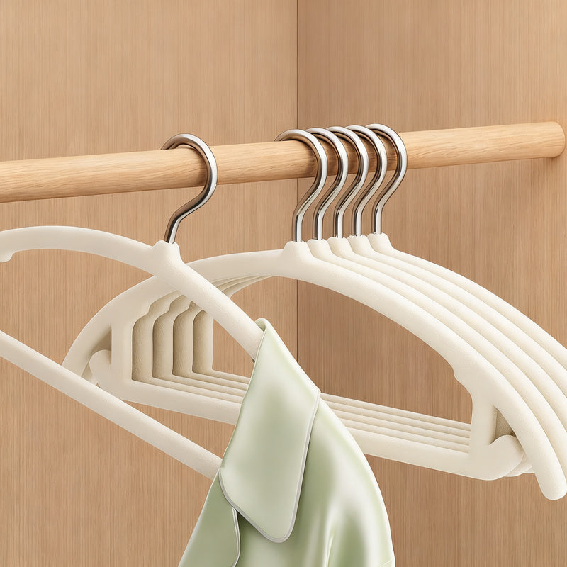 Flocked coat hangers, non-slip, reinforced