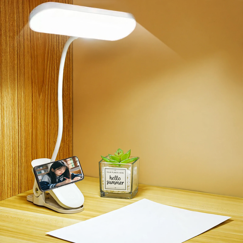 LED desk lamp with color temperature selection