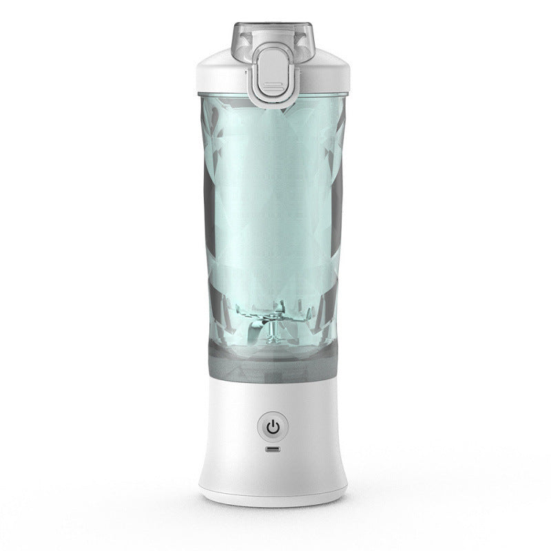 Juicer with 700 ml capacity