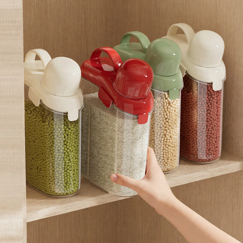 Portable storage container with lid, 2–3 liters, plastic