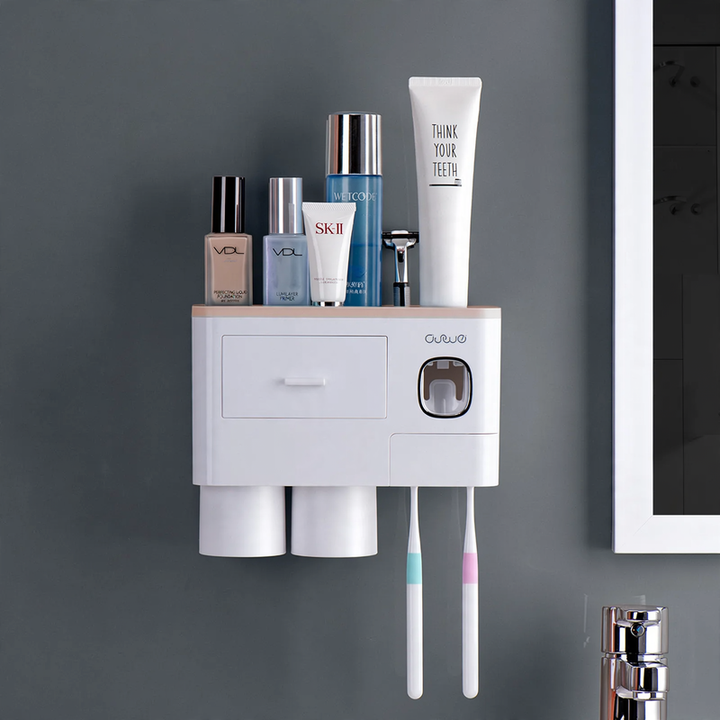 Toothbrush organizer with rinsing cup