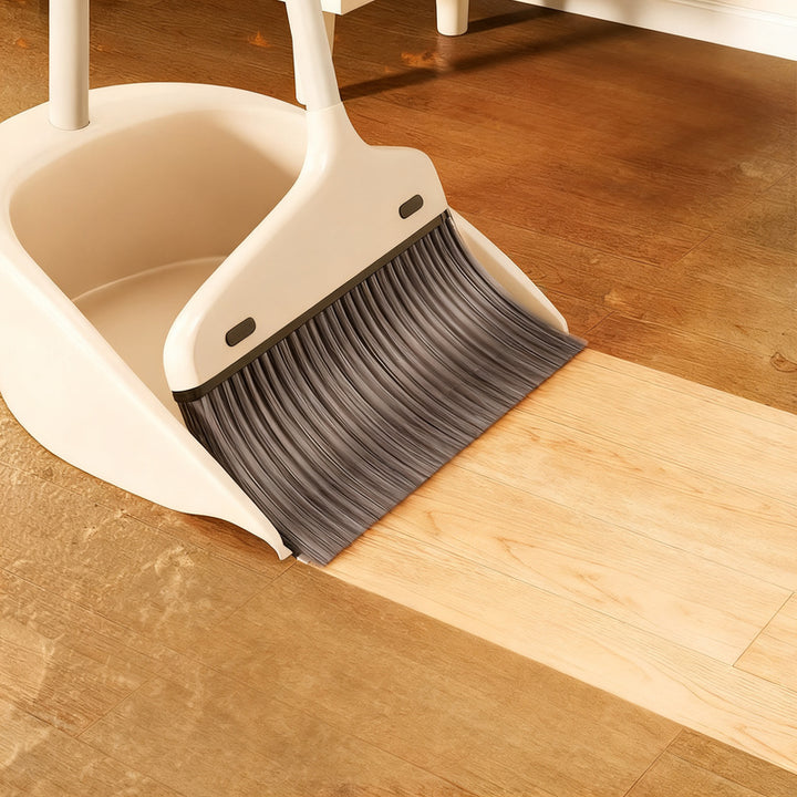 Broom set with scoop and dustpan
