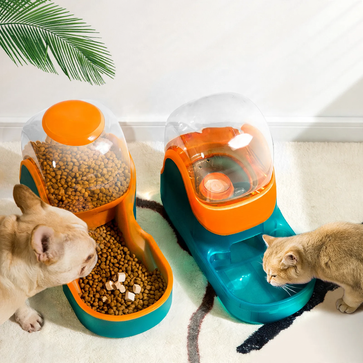Plastic pet feeding set with water bowl and food bowl
