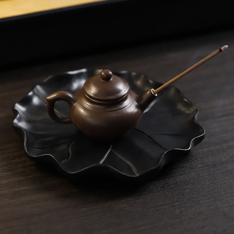 Teekanne incense stick holder made of resin