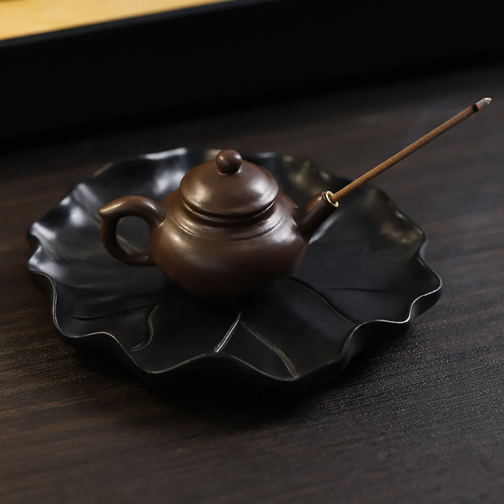 Teekanne incense stick holder made of resin