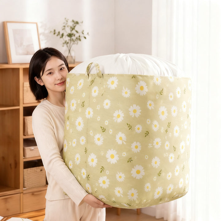 Storage bag for bedding and clothing