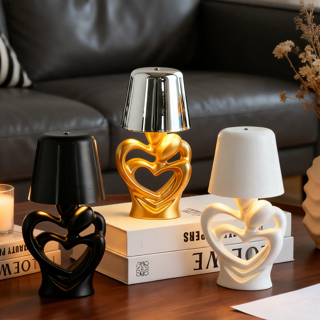 Heart-Hugging-Wine Glass-Table Lamp
