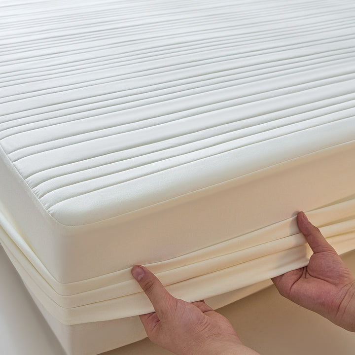 Waterproof mattress cover with padding, antibacterial