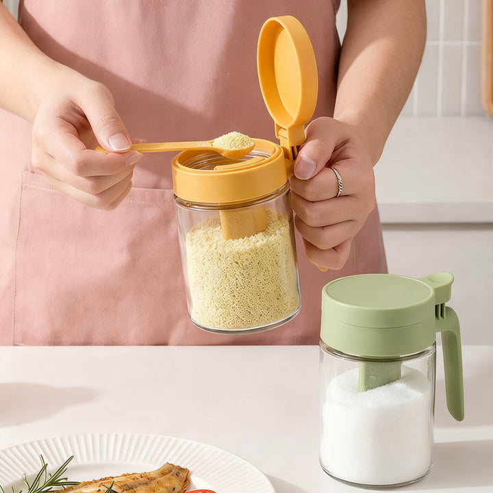 Spice storage container, airtight