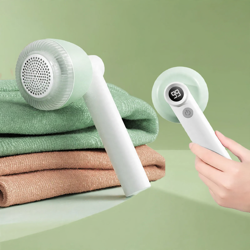 Battery Fluff Remover with Display, 2-in-1