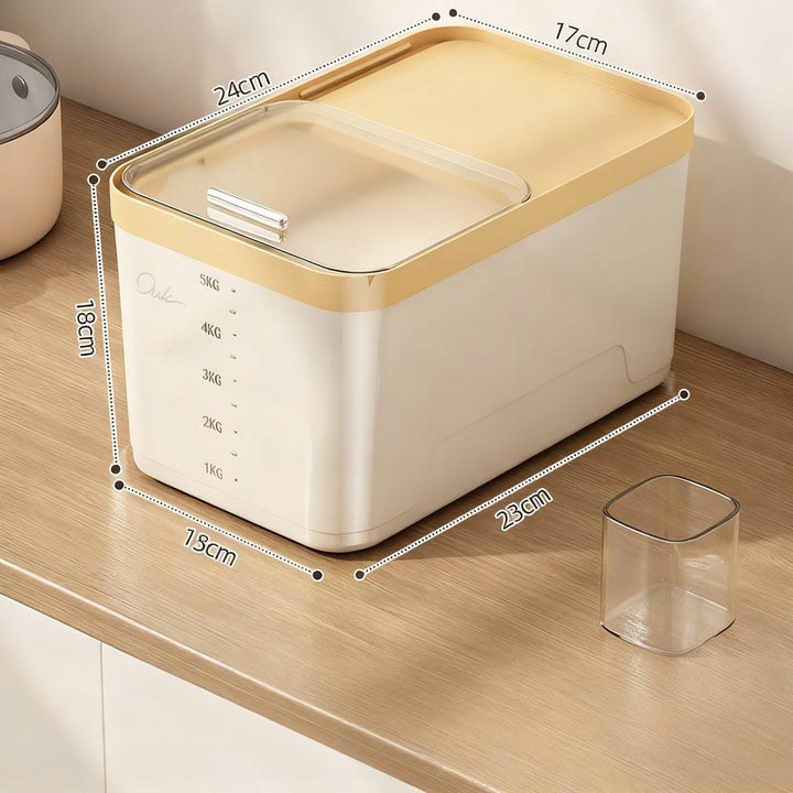 Plastic storage container, airtight, 5–6 L