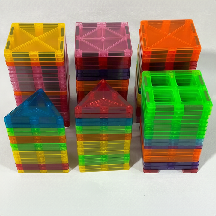 Magnetic building tiles in different shapes