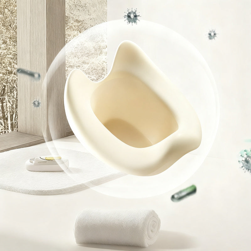 Child potty made of plastic