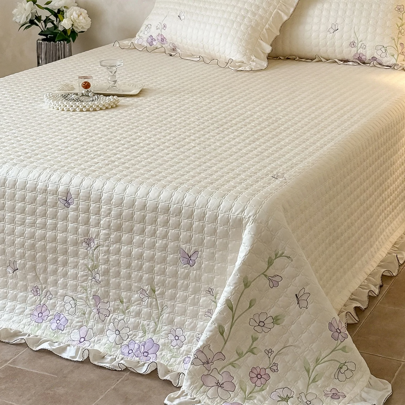 Cotton quilt with embroidery, three pieces