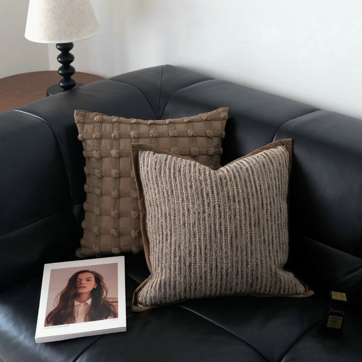 Decorative cushions with knitted cover, 30–50 cm