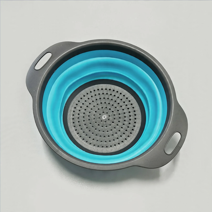 Folding vegetable bowl with strainer