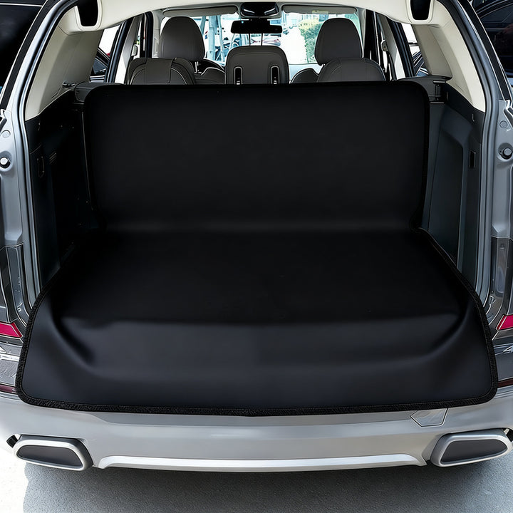 Trunk protection for pets, water-repellent