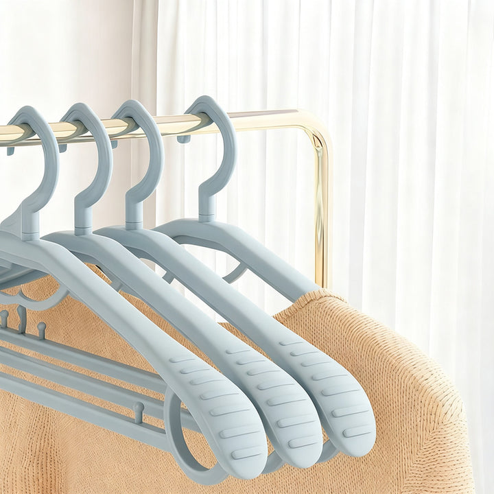 Plastic hanger, non-slip, scratch-free