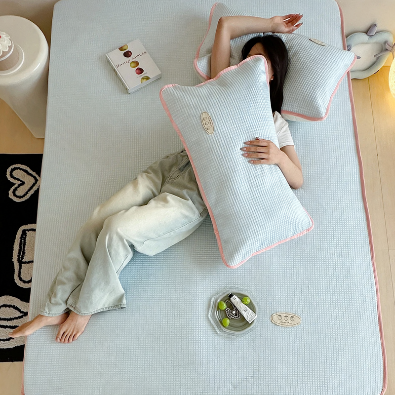 Ice mat made of ice fiber and rattan, 3-piece