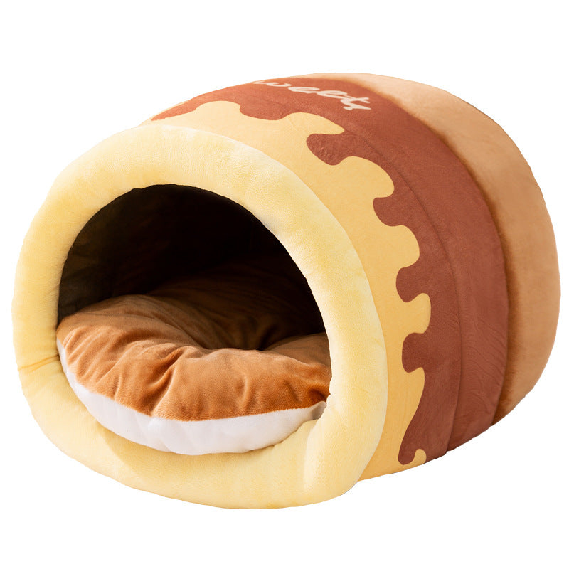 Half-open cat bed with heating function