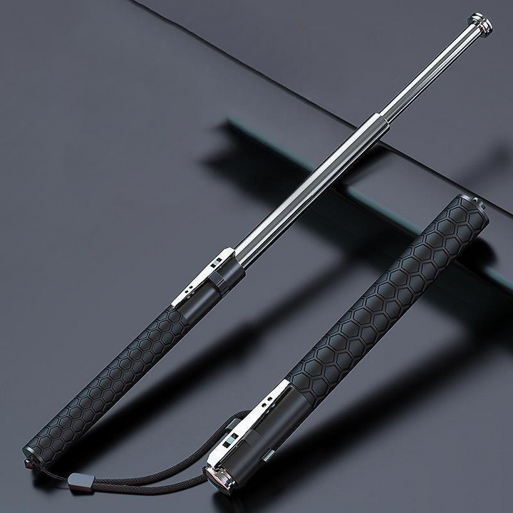 Automatically extendable steel striking stick | Stornfield