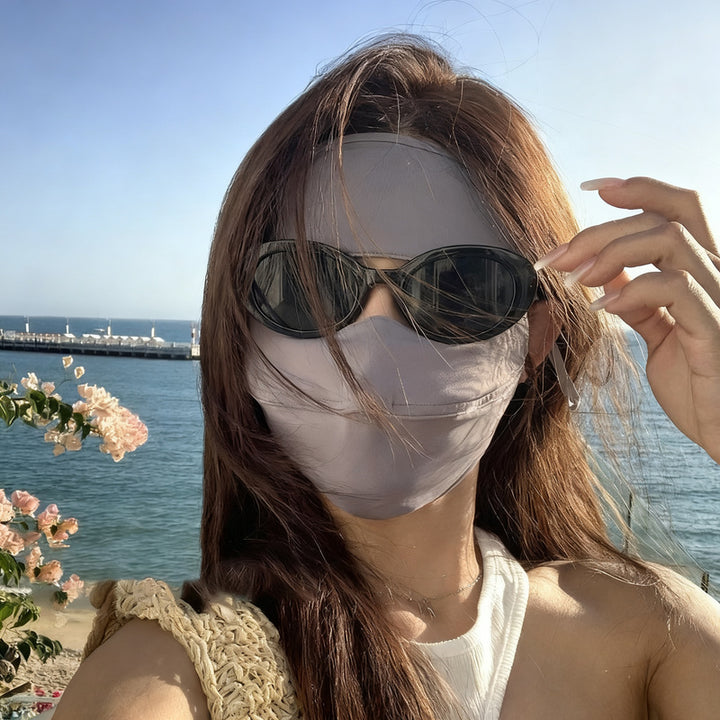 Facemask with UV protection and wind protection