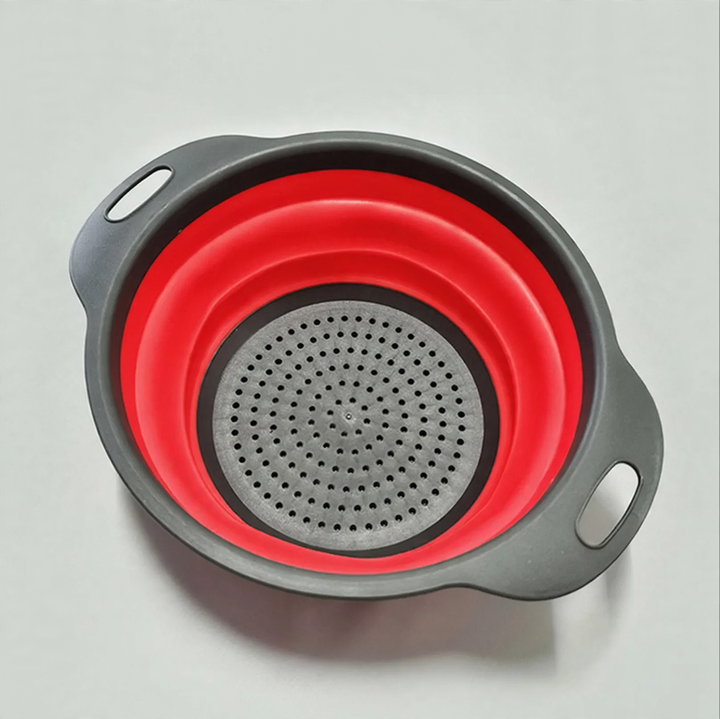 Folding vegetable bowl with strainer