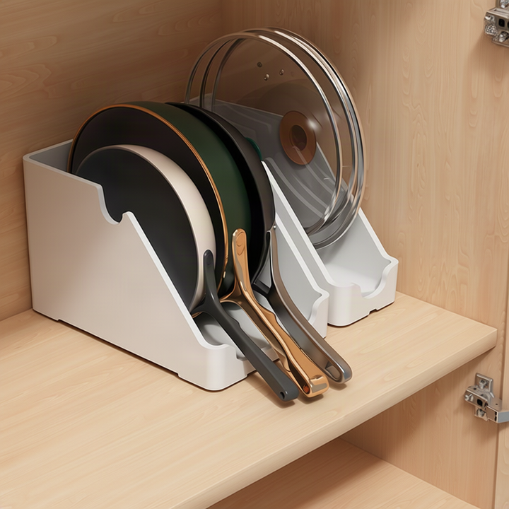 Wall-mounted storage box with compartments