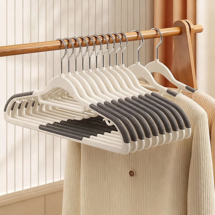 Plastic hanger, non-slip, scratch-free