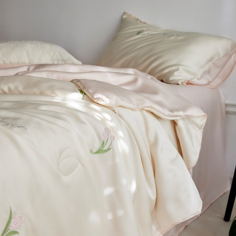 Bedding set made of lyocell-cotton with floral embroidery
