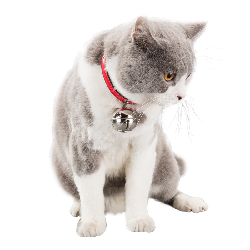 Adjustable pet collar with bell