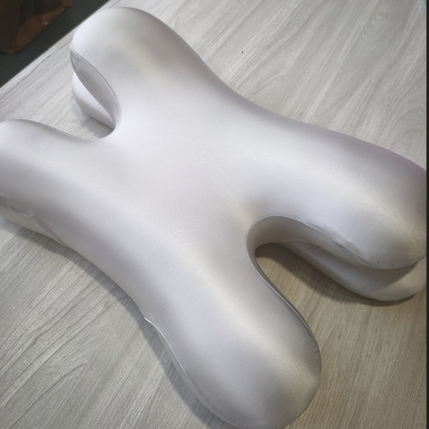 Side sleeper pillow with memory foam, bone shape