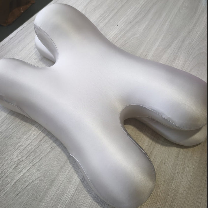 Side sleeper pillow with memory foam, bone shape