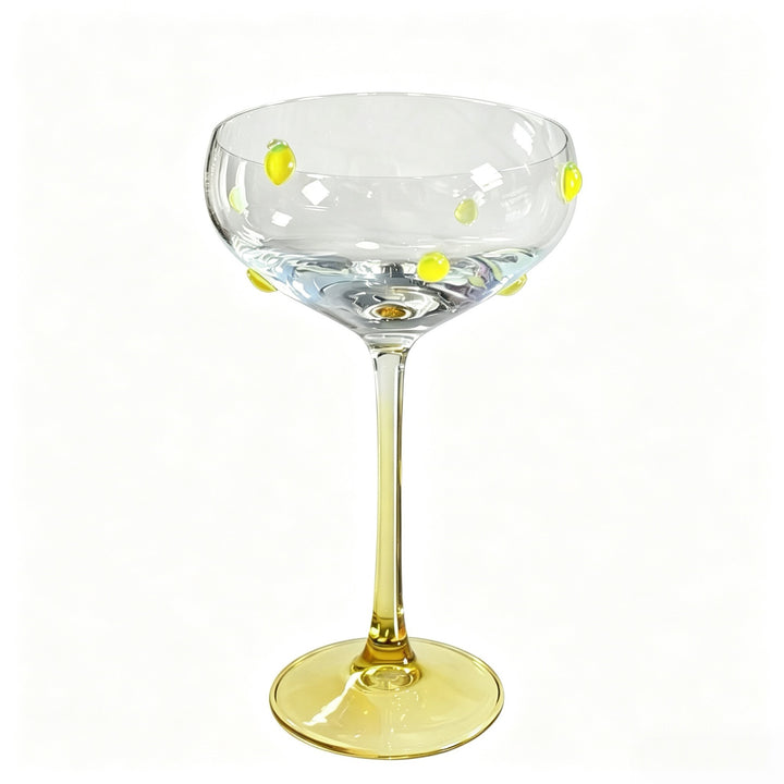 Wine glass, 601–700 ml, spherical shape