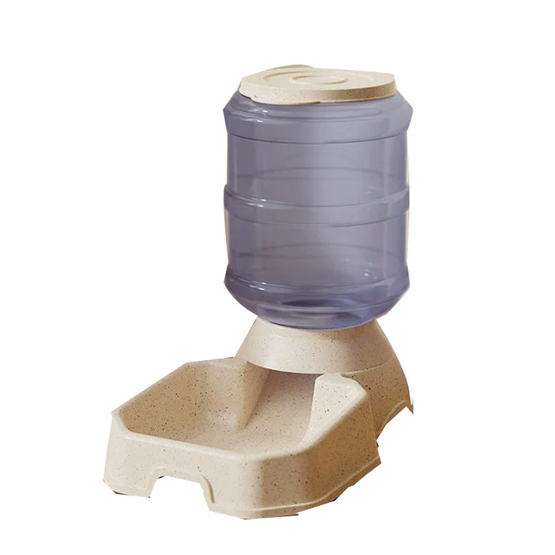 Pet feeding set with drinking bowl and food bowl
