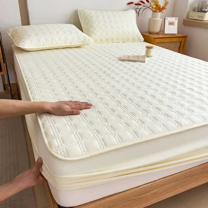 Fitted sheet, synthetic, padded