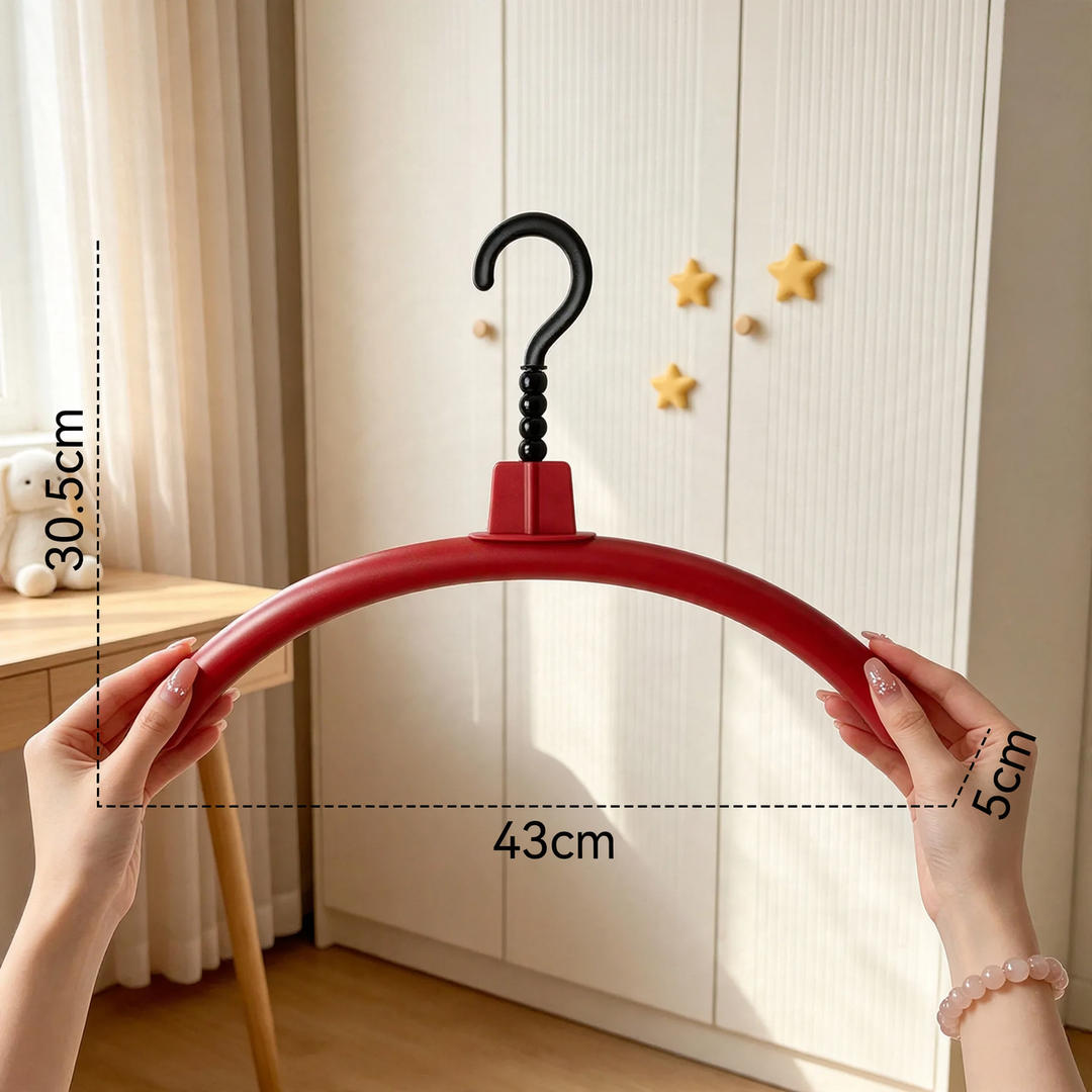 Pig-shaped coat hanger, curved, non-slip