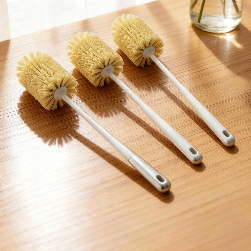 Long-handled brush for cleaning cups and bottles