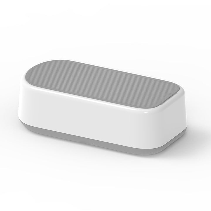Ultrasonic eyewear cleaner with stainless steel