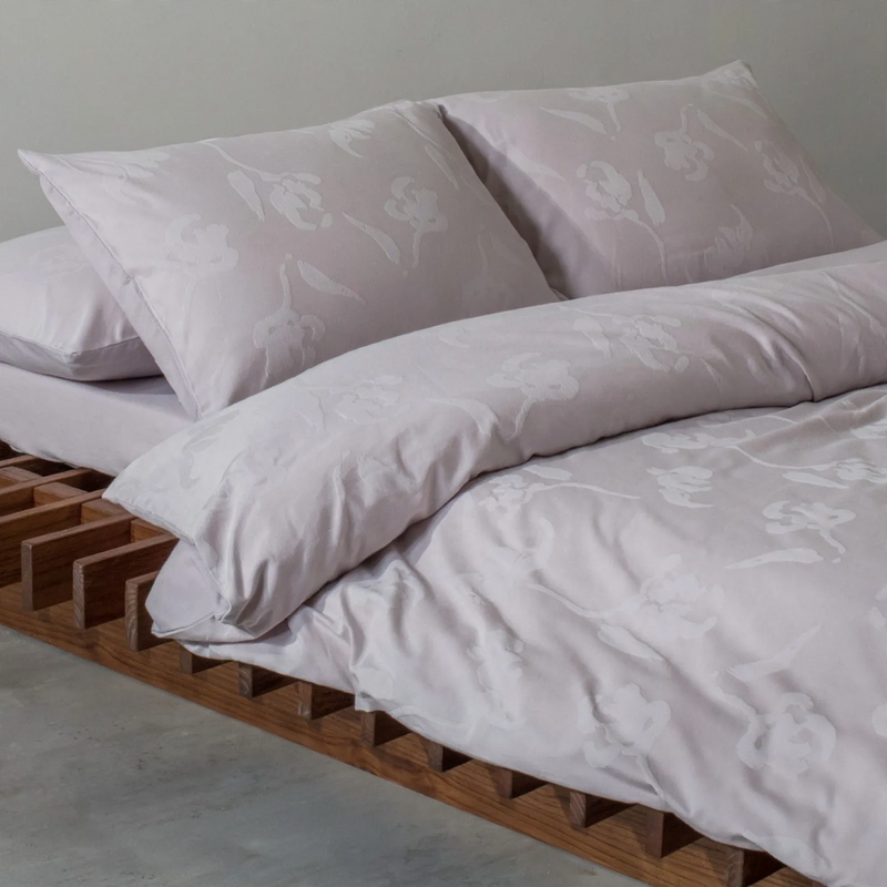 Cotton bedding set with jacquard pattern