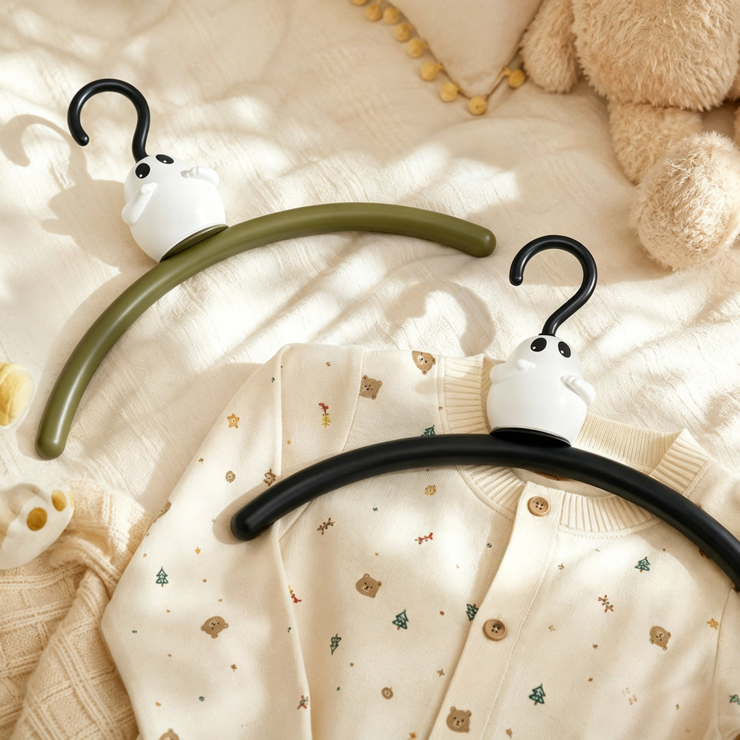 Hanger with ghost design, scratch-free and non-slip