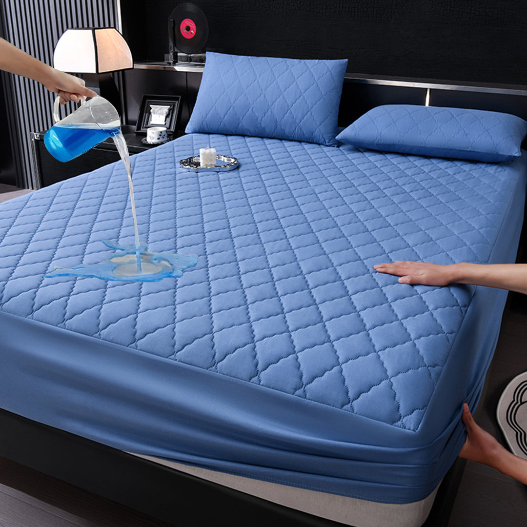 Waterproof fitted sheet with padding