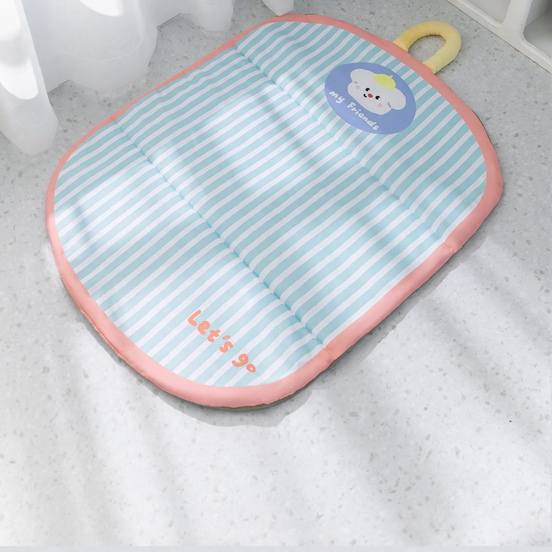 Washable pet lounger, year-round