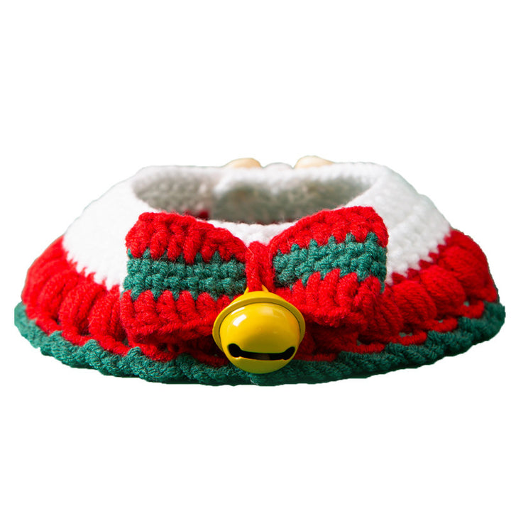 Hand-knitted collar for cats