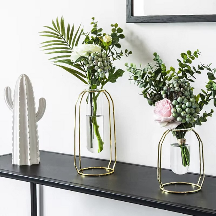 Stornfield Elegant Base for Stylish Floral Arrangements