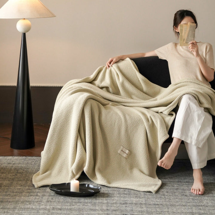 Double-sided fleece blanket, solid color, 120–200 cm
